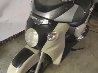 aprilia scarabeo 500