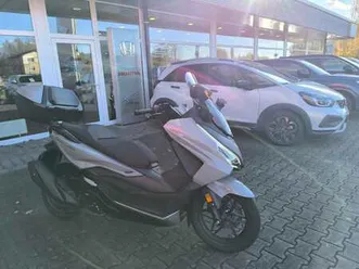 honda forza 350 demo vč. smart top box