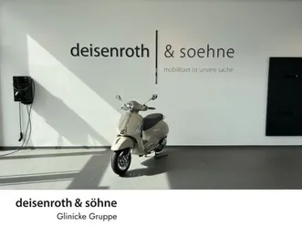 vespa gts 125 beige avvolgente
