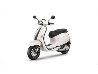 vespa sprint 125 s , bonus, skladem