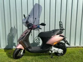 piaggio zip / 2022 / als nieuw / garantie! — scooters | aprilia — marktplaats