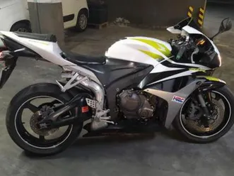 honda - cbr 600 rr