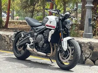 triumph - trident 660