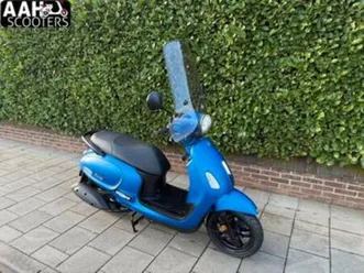 sym fiddle 4 2021 25km/u 1465km + windscherm — scooters | sym — marktplaats