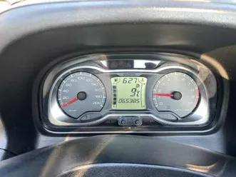 suzuki burgman 650 grigio