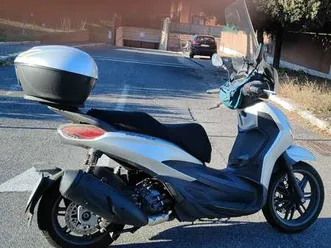 piaggio beverly 300 s argento