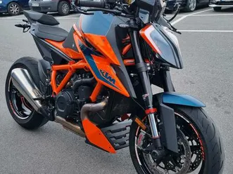 ktm 1290 super duke r tech pack
