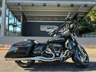 2017 harley-davidson cvo™ street glide®