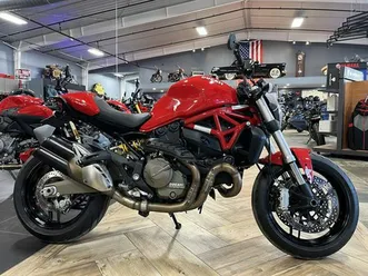 2015 ducati monster 821 red