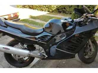 suzuki rf900