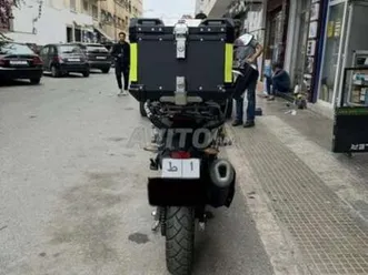 sym nht 300 état comme neuf