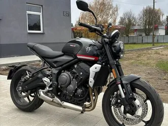 triumph trident