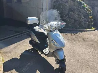 piaggio fly 125 canton berne -