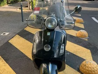 vespa 125 gts