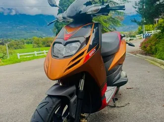 ◊ aprilia sr 50