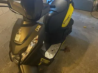 scooter kisbee design street line