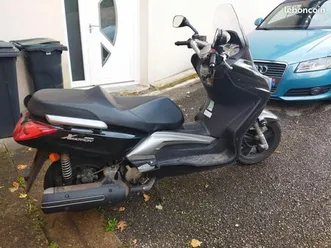 scooter 250 xmotion tgb (moteur sym) 27000kms, entretiens réguliers