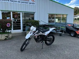 moto rieju 125 mrt destockage