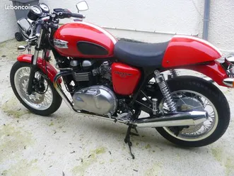 thruxton triumph 900 année 2008