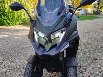 vends cv3 kymco