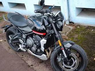 triumph trident 660