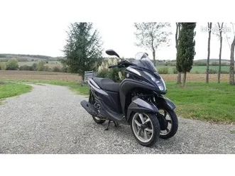 scooter 3 roues, yamaha tricity 125cm3