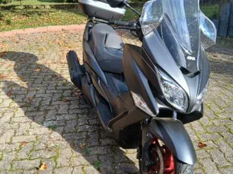 cede scooter suzuki 400