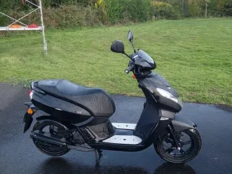 vends scooter peugeot