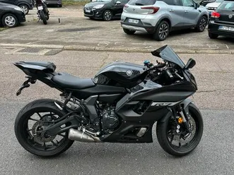 vend yamaha r7