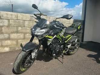 z900