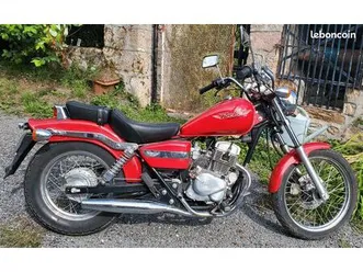 moto honda 125 rebel cm très bon état