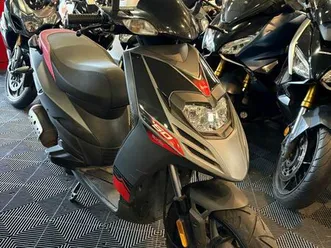 aprilia sr motard 50 2t garantie 3 mois