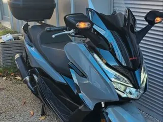 honda forza 300 très bon état