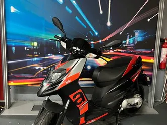 aprilia sr motard 50 2t