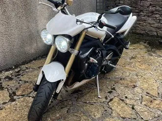 triumph street triple 675