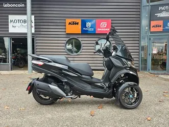 piaggio mp3 400 hpe asr abs + motobox