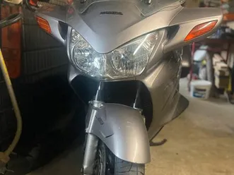 vend honda paneurepean st 1300 de 2002