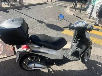 scooter piaggio liberté 2012