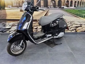piaggio vespa gts 125 classique noir