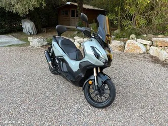 honda adv 350 de 09/2024