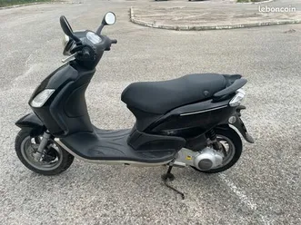 vente ou echange piaggio fly