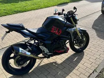 ② suzuki gsr 750 (abs)