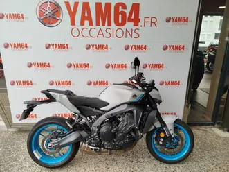 yamaha mt-09 2025 850 cm3 | moto roadster | 397 km | gris | 64600 anglet