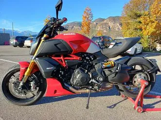 ducati diavel 1260 s rosso
