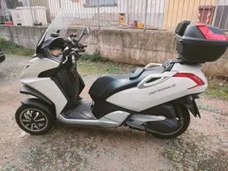 peugeot metropolis 400 - 2014