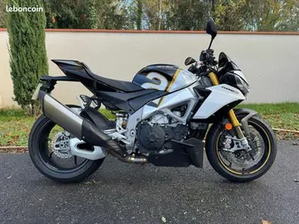 april is tuono v4 factory