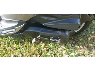 ② kymco sento 100 cc.