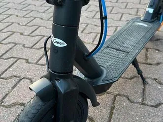 e-scooter/ roller doc. green