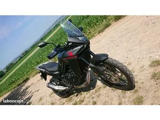 honda 750 transalp + nombreuses options et faible kilométrage