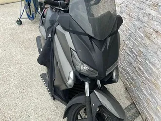 xmax 250 révisé en parfait état